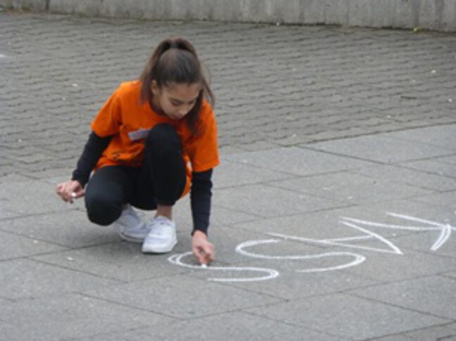 many students help many students help