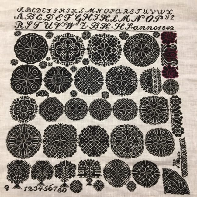 BK HS 1842: Reproduction by Helga Fehr, finished by Krista Gramer BK HS 1842: Reproduction by Helga Fehr, finished by Krista Gramer