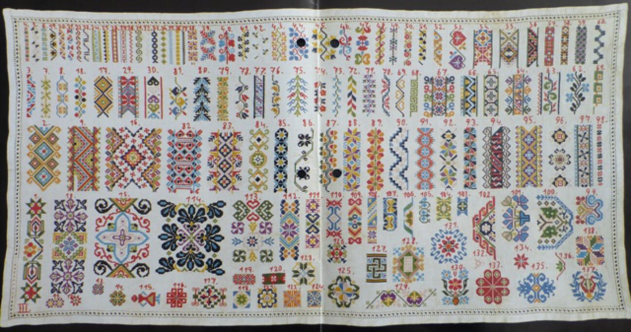 Museums-Mustertuch III: Original von Zweigart Museums-Mustertuch III: Original von Zweigart