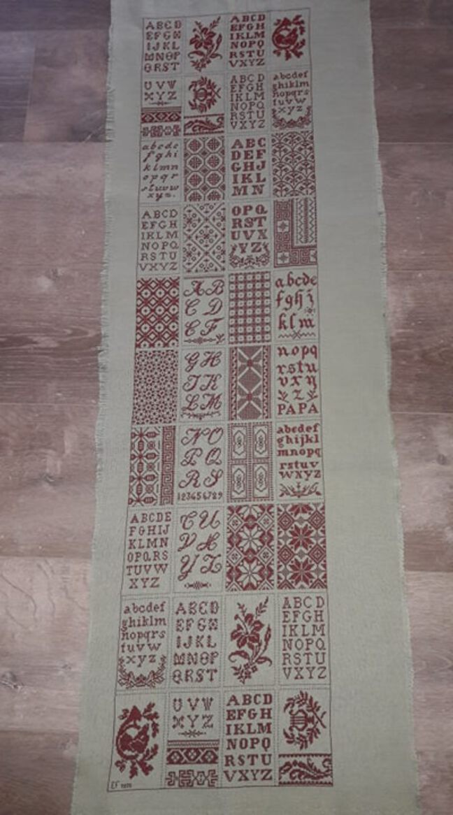 PAPA ca. 1880: Reproduction by Enrica Fumagalli PAPA ca. 1880: Reproduction by Enrica Fumagalli