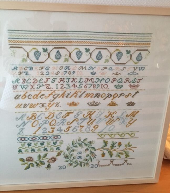 SG 1812: Reproduction by Renate Rohrer SG 1812: Reproduction by Renate Rohrer